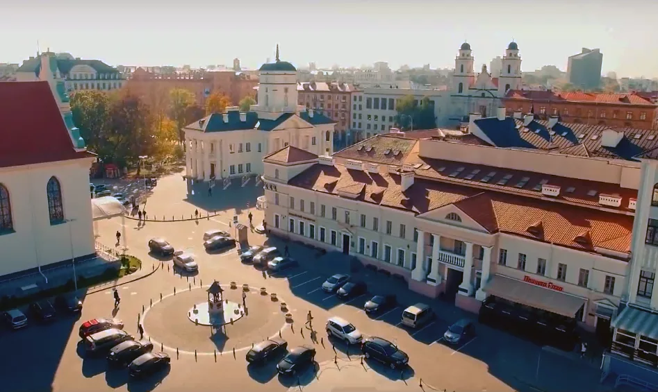 Площадь Свободы г.Минска на ясном русском языке