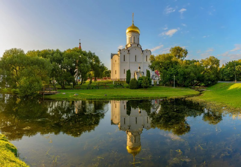 Православная церковь в честь Покрова Пресвятой Богородицы
