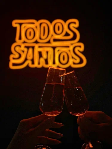 托多斯桑托斯水烟酒吧